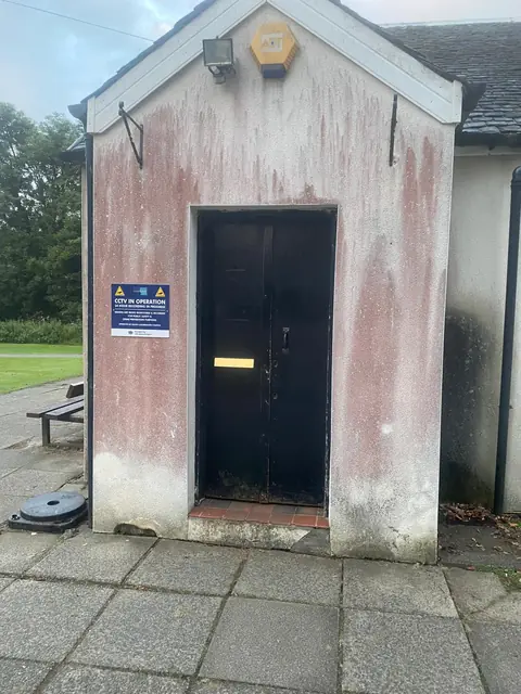 Clubhouse entrance before cleaning