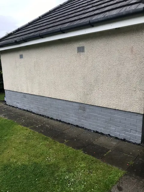 Garage wall after cleaning